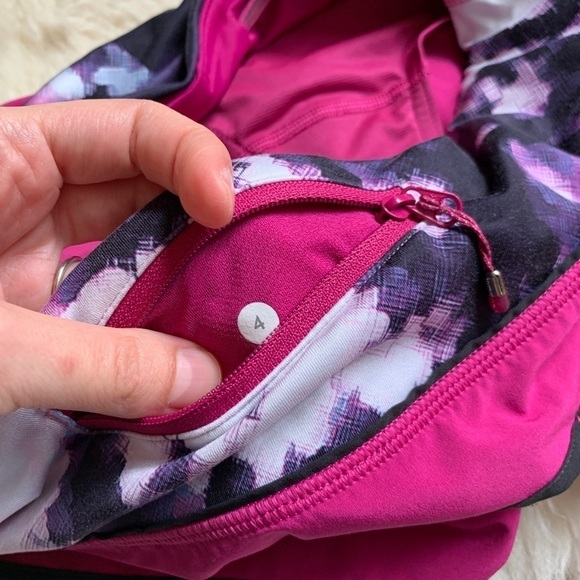 Lululemon RARE Speed Short Raspberry Blooming Pixie 4 - Picture 7 of 9